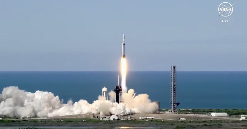 Falcon Heavy launches GOES-U weather satellite