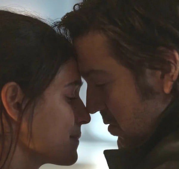 ‘Andor’: Tony Gilroy and Diego Luna Discuss Bix and Cassian’s Romance: “She’s His Home, His Country”