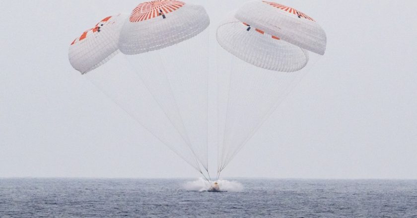 Crew 10 returns to Earth with Pacific Ocean splashdown – Spaceflight Now
