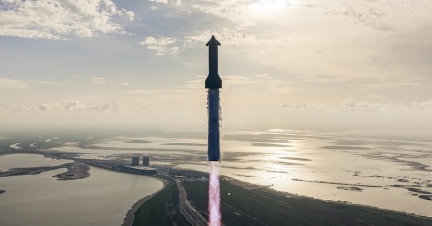 SpaceX successfully launches Super Heavy-Starship on critical test flight – Spaceflight Now