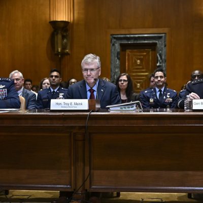 Pentagon to consider SpaceX alternative for Space Force satellite program